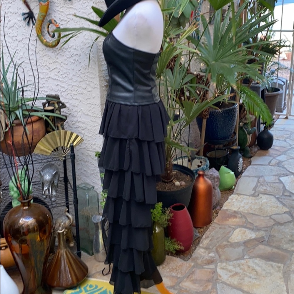 🖤⭐️HP 11/16⭐️🖤NASTY GAL STRAPLESS JUMPSUIT⭐️🖤 - Picture 3 of 6